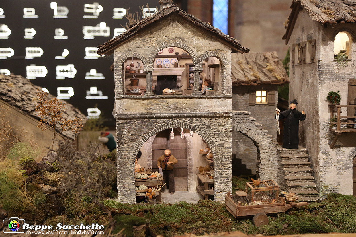 VBS_7386 - Abbazia di Vezzolano - Presepe artistico di Anna Rosa Nicola.jpg